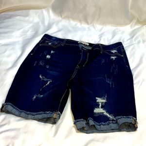 Indigo Thread Co. Denim Distressed Bremuda Shorts - Large